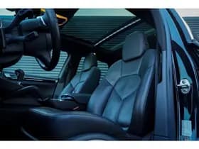 Porsche Cayenne 4.2 D S thumbnail 2