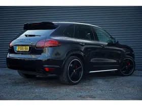 Porsche Cayenne 4.2 D S thumbnail 4