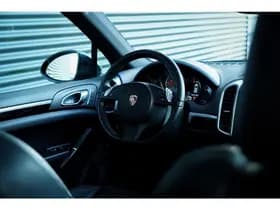Porsche Cayenne 4.2 D S thumbnail 45