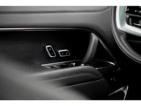 Land Rover Range Rover 3.0 P460e HSE PHEV thumbnail 68