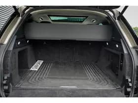 Land Rover Range Rover 3.0 P460e HSE PHEV thumbnail 9