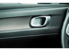 Volvo XC40 1.5 T5 Recharge R-Design thumbnail 41