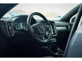 Volvo XC40 1.5 T5 Recharge R-Design thumbnail 6