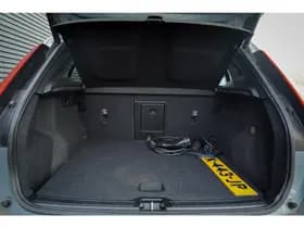 Volvo XC40 1.5 T5 Recharge R-Design thumbnail 9