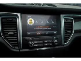 Porsche Macan 3.0 GTS thumbnail 48