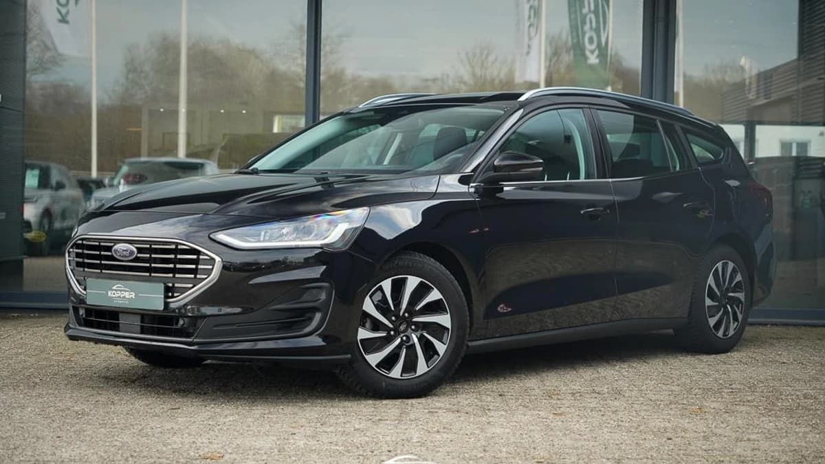 Ford FOCUS Wagon 1.0 EcoBoost Hybrid Titanium — foto 1