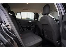 Ford FOCUS Wagon 1.0 EcoBoost Hybrid Titanium thumbnail 8