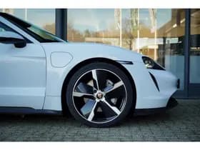 Porsche Taycan Performance 84 kWh thumbnail 11