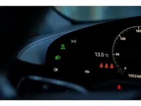 Porsche Taycan Performance 84 kWh thumbnail 48