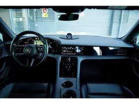 Porsche Taycan Performance 84 kWh thumbnail 7