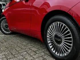 Fiat 500C 42 kWh Cabrio | Carplay | Cruise control | thumbnail 11