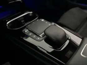 Mercedes-Benz A-Klasse 180 Business Solution AMG | Panoramadak | Apple-Android | Stoelverwarming thumbnail 22