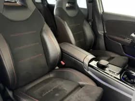 Mercedes-Benz A-Klasse 180 Business Solution AMG | Panoramadak | Apple-Android | Stoelverwarming thumbnail 6