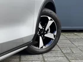 Ford Focus Wagon 1.0 EcoBoost Hybrid Active Style | Apple-Android | Adaptive Cruise Control | Parkeercamera thumbnail 10