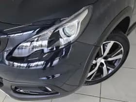 Peugeot 2008 1.2 PureTech GT-Line | Automaat | Panoramadak | Navigatie thumbnail 2