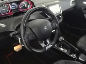 Peugeot 2008 1.2 PureTech GT-Line | Automaat | Panoramadak | Navigatie thumbnail 15