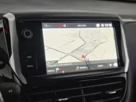 Peugeot 2008 1.2 PureTech GT-Line | Automaat | Panoramadak | Navigatie thumbnail 22