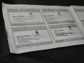 Peugeot 2008 1.2 PureTech GT-Line | Automaat | Panoramadak | Navigatie thumbnail 28