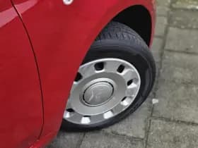 Fiat 500C Hybrid RED Cabrio | Apple-Android | Parkeersensoren | Cruise Control thumbnail 8