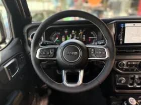 Jeep Wrangler Unlimited 4xe 380 Sahara thumbnail 12