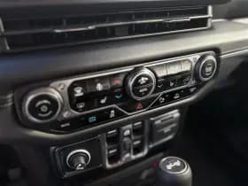 Jeep Wrangler Unlimited 4xe 380 Sahara thumbnail 17