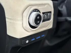 Jeep Wrangler Unlimited 4xe 380 Sahara | BRUTE Active Suspension System | Individual Kleur | Apple-Android thumbnail 22