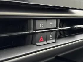 Jeep Avenger Altitude 54 kWh Achteruitrij camera | Apple-Android | Cruise control thumbnail 23