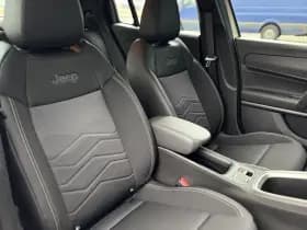 Jeep Avenger Altitude 54 kWh Achteruitrij camera | Apple-Android | Cruise control thumbnail 7