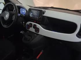 Fiat Panda 1.0 Hybrid Pandina | Airconditioning | Apple-Android | Parkeersensoren | 5-Persoons thumbnail 13