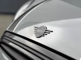 MINI Cooper Mini 1.5 Camden Plus Edition Panoramadak | Navigatie | Apple-Android thumbnail 7