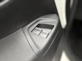 Peugeot 108 1.0 e-VTi Active | Airco | Bluetooth | Elektrische ramen thumbnail 15