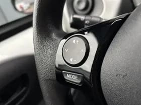 Peugeot 108 1.0 e-VTi Active | Airco | Bluetooth | Elektrische ramen thumbnail 17