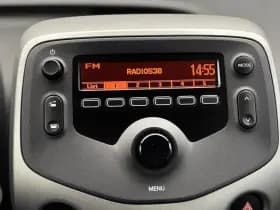 Peugeot 108 1.0 e-VTi Active | Airco | Bluetooth | Elektrische ramen thumbnail 20