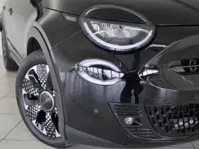 Fiat 600 1.2 Hybrid La Prima | Apple-Android | Stoelverwarming | Parkeercamera thumbnail 21