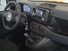 Fiat Panda 1.0 Hybrid City Life | Airco | Parkeersensoren | Cruise Control | 5-Persoons thumbnail 4