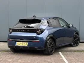 Lancia Ypsilon Edizione Limitata Cassina Navigatie | Apple carplay/Andriod auto | Cruise control | Velours bekleding | Achteruitrij camera | thumbnail 3