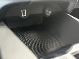 Lancia Ypsilon Edizione Limitata Cassina Navigatie | Apple carplay/Andriod auto | Cruise control | Velours bekleding | Achteruitrij camera | thumbnail 32