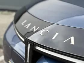 Lancia Ypsilon Edizione Limitata Cassina Navigatie | Apple carplay/Andriod auto | Cruise control | Velours bekleding | Achteruitrij camera | thumbnail 9