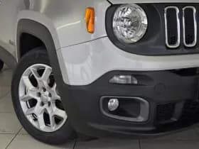 Jeep Renegade 1.4 MultiAir Longitude | Trekhaak | Cruise Control | Bluetooth thumbnail 17