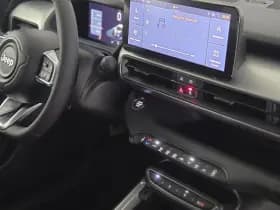 Jeep Avenger 1.2 Summit | Apple-Android | Parkeercamera | Adaptive Cruise Control thumbnail 4