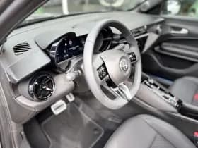 Alfa Romeo Junior 1.2 Turbo Hybrid Ibrida Speciale thumbnail 11