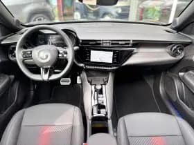 Alfa Romeo Junior 1.2 Turbo Hybrid Ibrida Speciale thumbnail 4