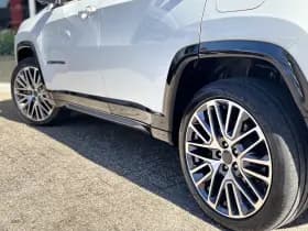 Jeep Compass 4xe 240 Plug-in Hybrid Electric Summit | Safety Pack | Premium Pack | Winter Pack | thumbnail 15