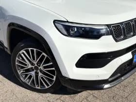 Jeep Compass 4xe 240 Plug-in Hybrid Electric Summit | Safety Pack | Premium Pack | Winter Pack | thumbnail 18