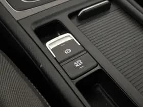 Volkswagen Golf 1.5 TSI Highline Business R | Schuif-Kanteldak | Apple-Android | Parkeercamera thumbnail 23