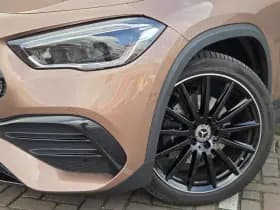 Mercedes-Benz GLA 250 e AMG Line | Schuif-kanteldak | Apple-Android | Navigatie thumbnail 3