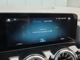 Mercedes-Benz GLA 250 e AMG Line | Schuif-kanteldak | Apple-Android | Navigatie thumbnail 36