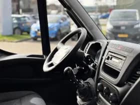 Iveco Daily 35S12V 2.3 352 H2 | 3-zits | Trekhaak | Parkeersensoren thumbnail 2
