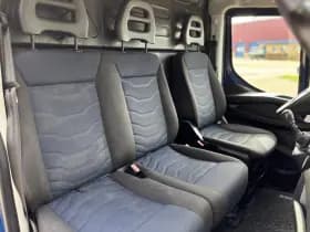 Iveco Daily 35S12V 2.3 352 H2 | 3-zits | Trekhaak | Parkeersensoren thumbnail 6