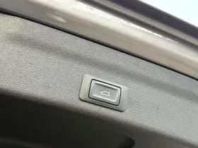 Audi A6 Avant 50 TDI QUATTRO SPORT S LINE LEDER thumbnail 24